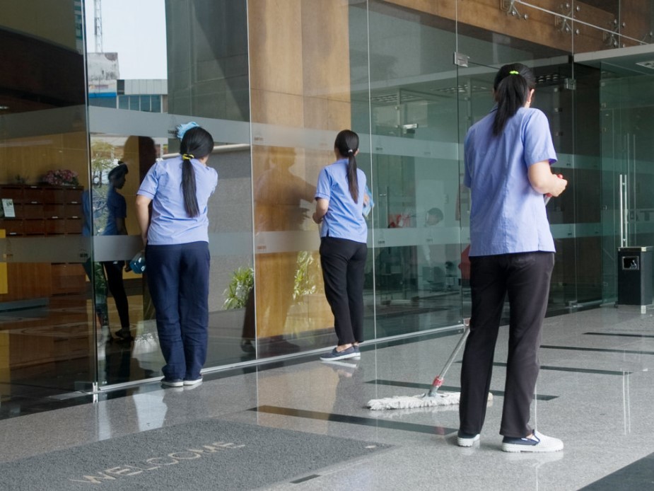 Dịch vụ vệ sinh chuyên nghiệp cho trung tâm ngoại ngữ tại Vĩnh Long